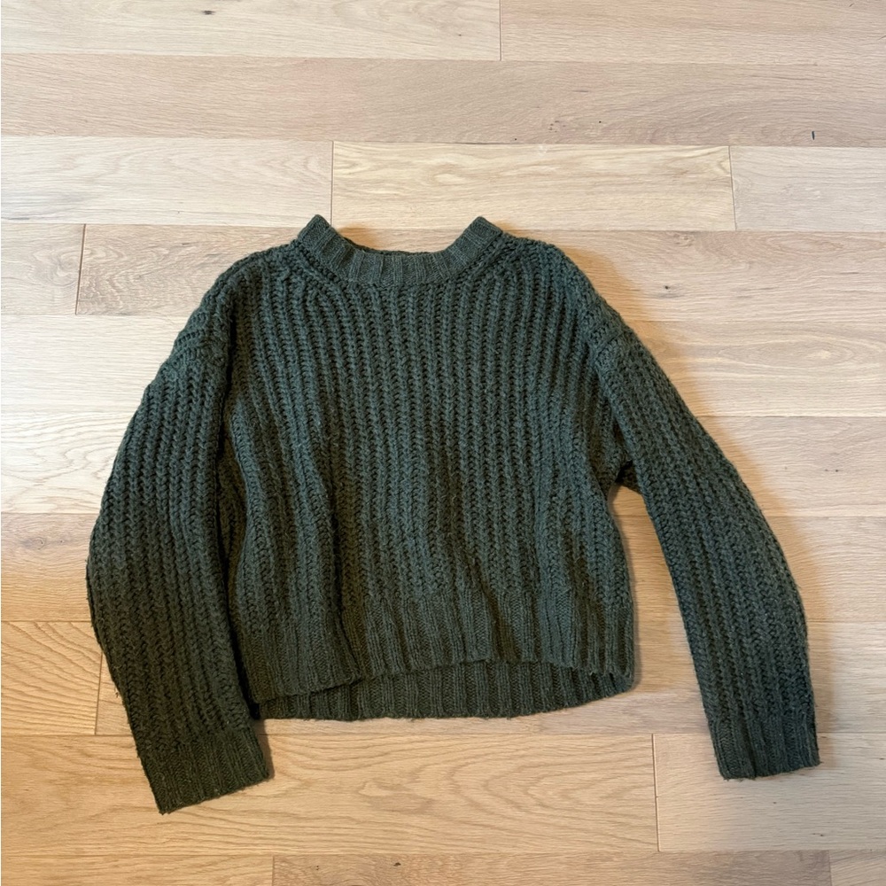 American Eagle Crewneck Cozy Cable Knit Sweater Fall Transition Granola